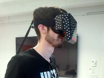 Фото VR-гранитуры от Valve